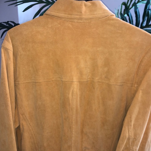 Heavy Oversized Yellow Leather Button Down - Picture 3 of 8